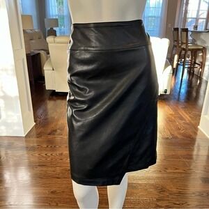 Ann Taylor Black Skirt  Size: 6